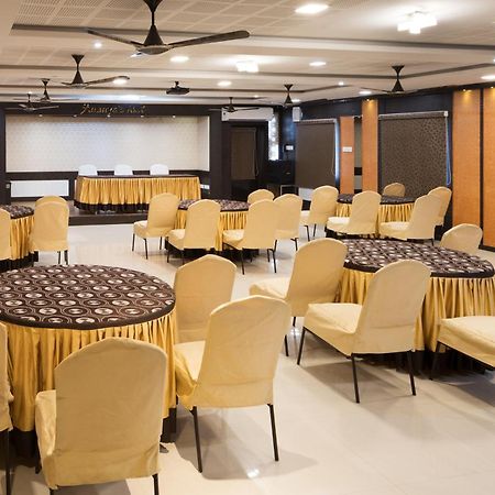Ananyas Nest Hotel Coimbatore Buitenkant foto
