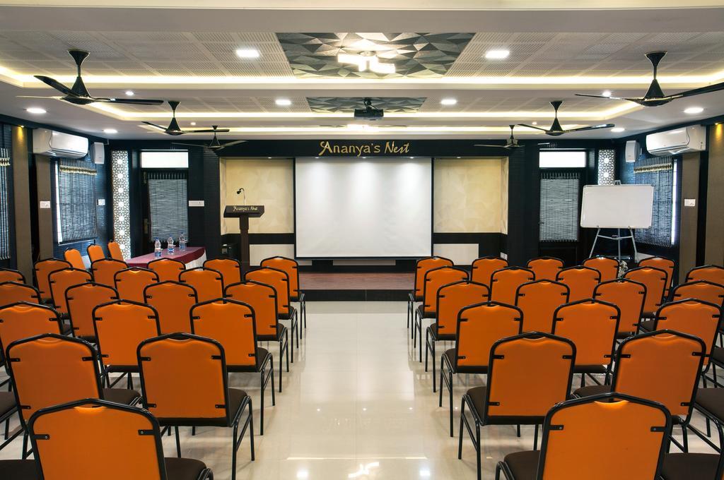 Ananyas Nest Hotel Coimbatore Buitenkant foto