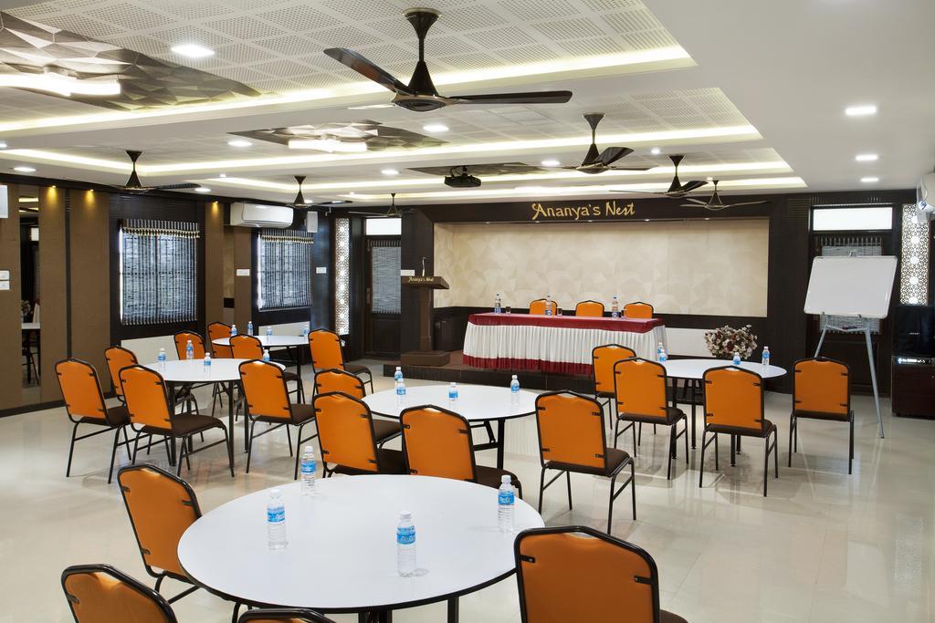 Ananyas Nest Hotel Coimbatore Buitenkant foto