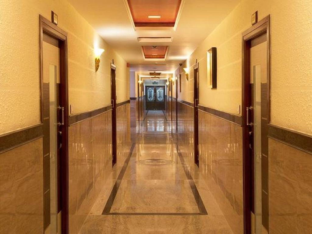 Ananyas Nest Hotel Coimbatore Buitenkant foto