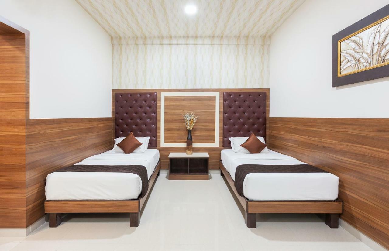 Ananyas Nest Hotel Coimbatore Buitenkant foto